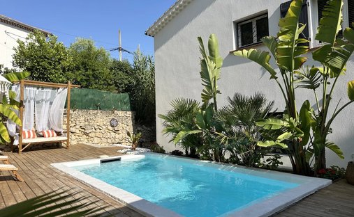 Villa a Le Revest-les-Eaux, Provenza-Alpi-Costa Azzurra, Francia 1