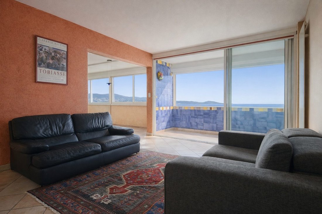 Apartment in Aguillon, Toulon, France 2 - 18276646