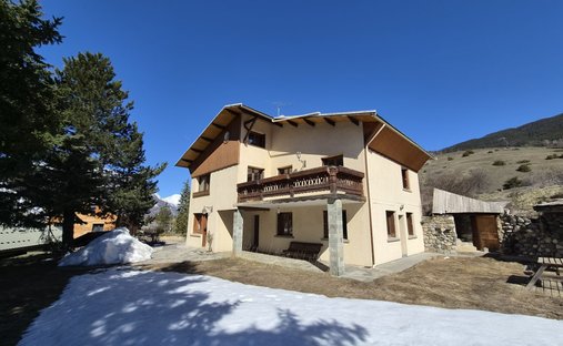 House in Saint-Chaffrey, Provence-Alpes-Côte d'Azur, France 1
