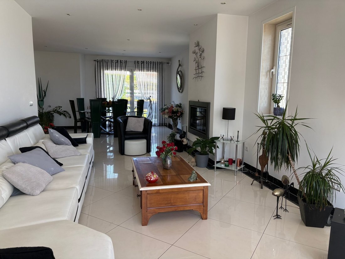 Villa in Yerres, Ile-de-France, France 4 - 18032757