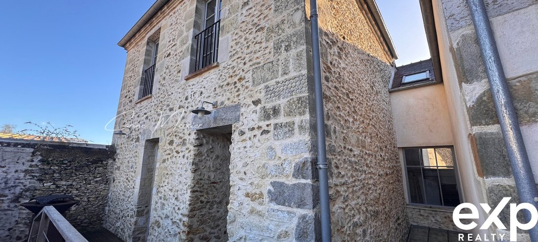 Apartment in Montfort-l'Amaury, Ile-de-France, France 1 - 17508346