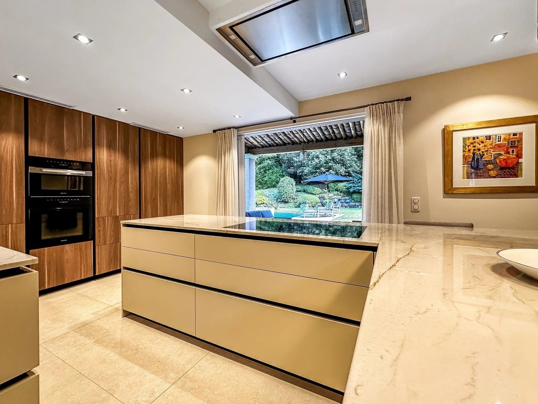 House in Mougins, Provence-Alpes-Côte d'Azur, France 3 - 17508328