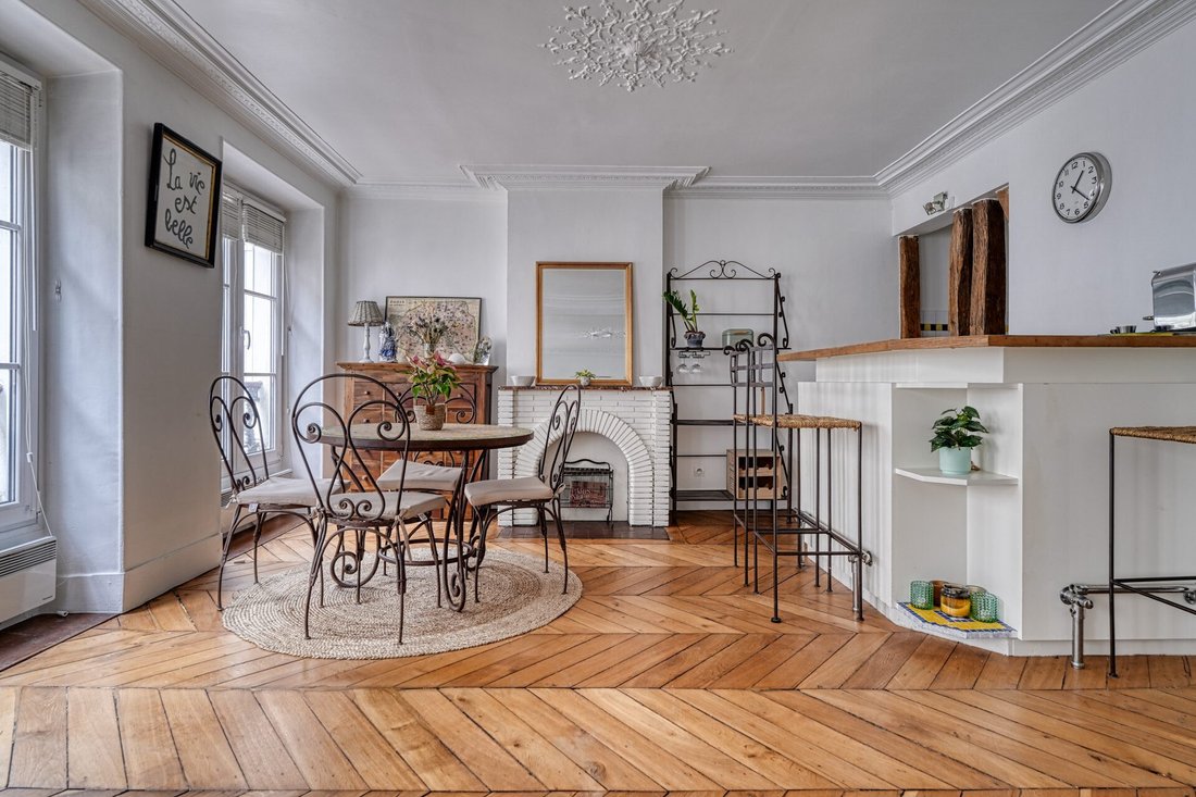 Apartment in Lorette-Martyrs, Paris 9e Arrondissement, Paris 5 - 18088378