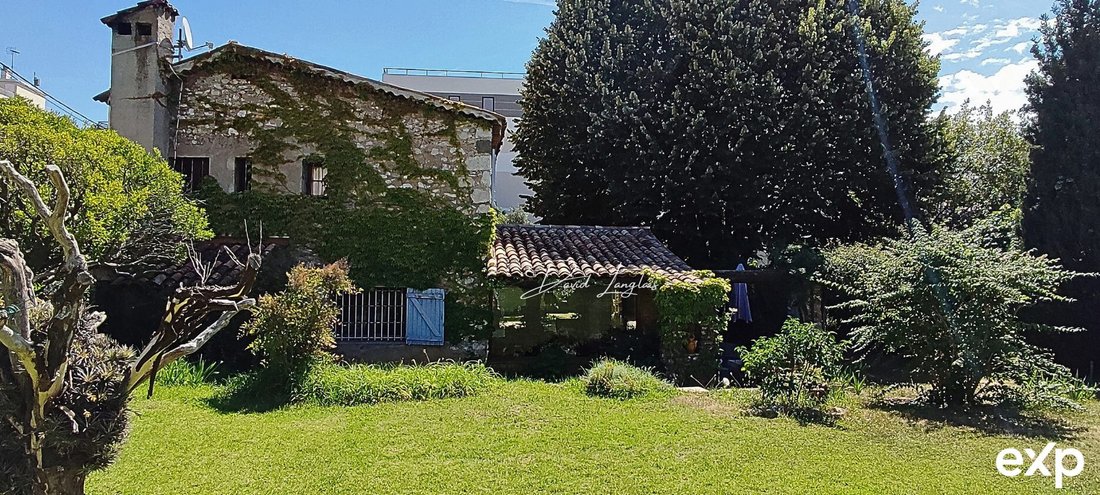 Country House in Saint-Laurent-du-Var, Provence-Alpes-Côte d'Azur, France 4 - 17468744