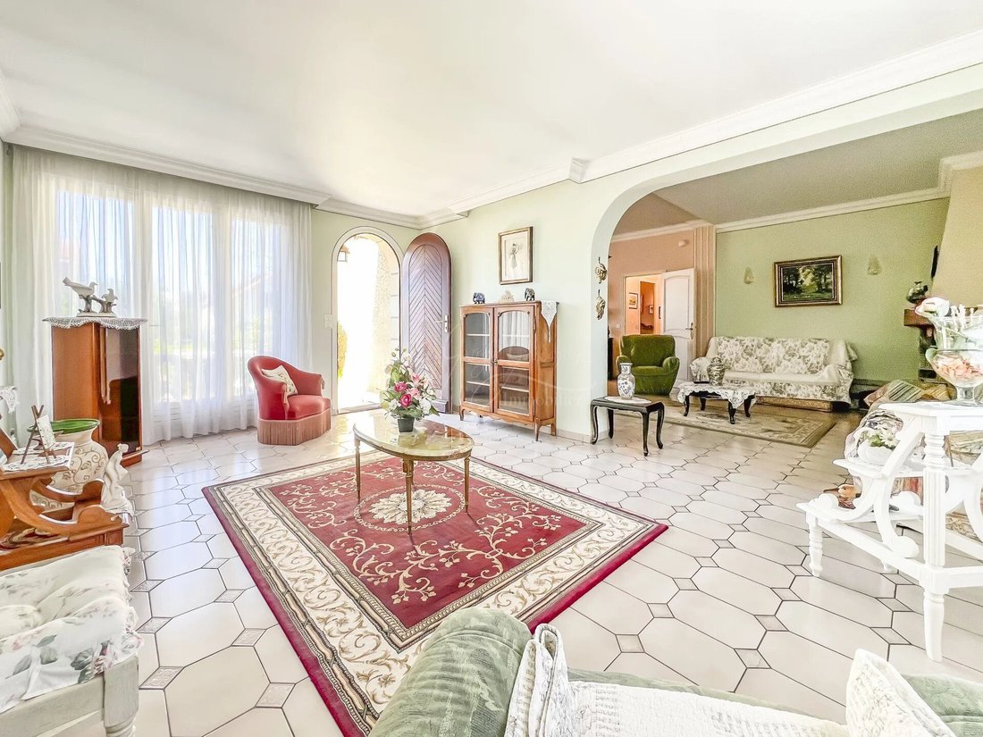 House in Saint Nicolas, Maisons-Laffitte, France 3 - 16942188