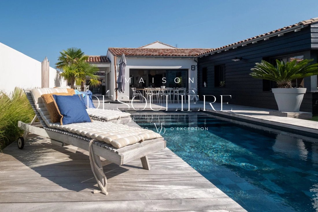 Villa in Rivedoux-Plage, Nouvelle-Aquitaine, France 2 - 18522933
