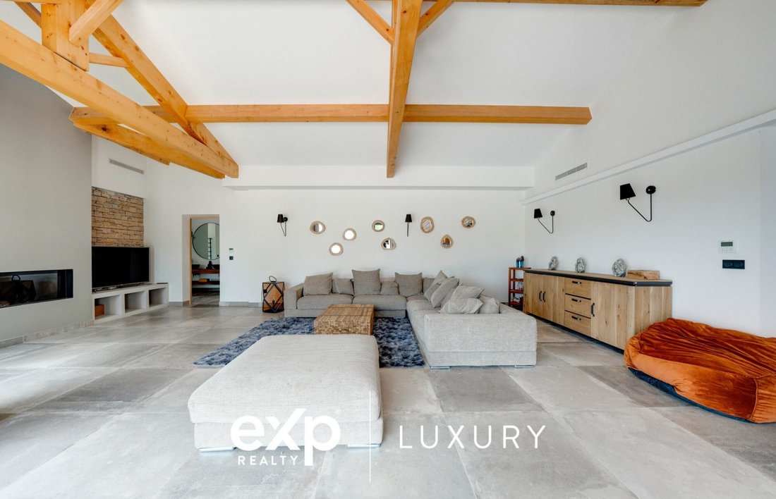 House in Granettes-Jauberte-Sainte Anne, Aix-en-Provence, France 4 - 17525693