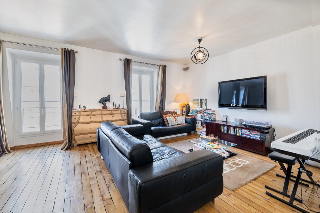 Apartment in Violet Commerce, Paris 15e Arrondissement, Paris 3 - 17857276