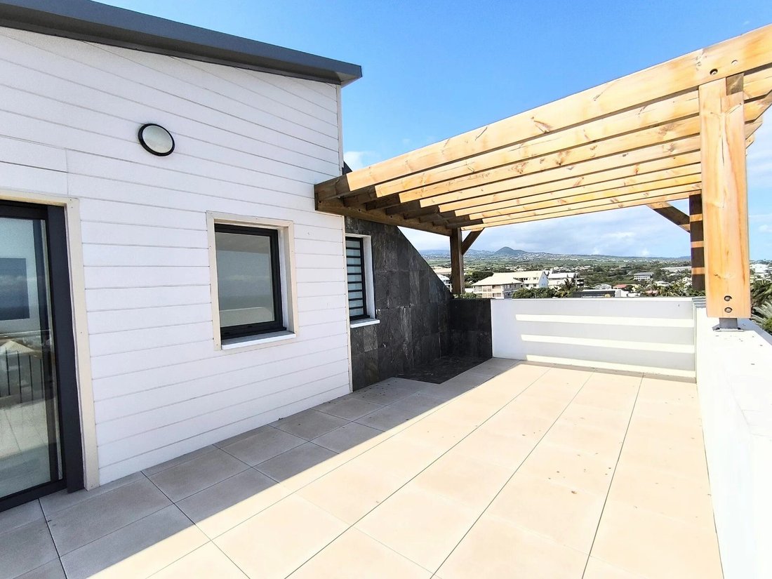 Apartment in Saint Pierre, Saint-Pierre, Réunion 2 - 16827738