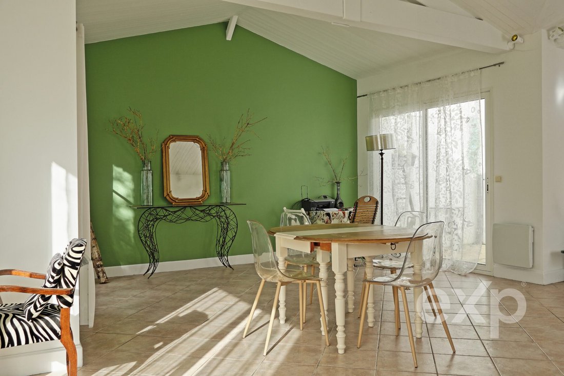 House in Loix, Nouvelle-Aquitaine, France 4 - 17362740