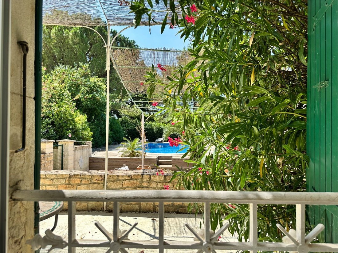 Country House in Lamotte-du-Rhone, Provence-Alpes-Côte d'Azur, France 2 - 18496348