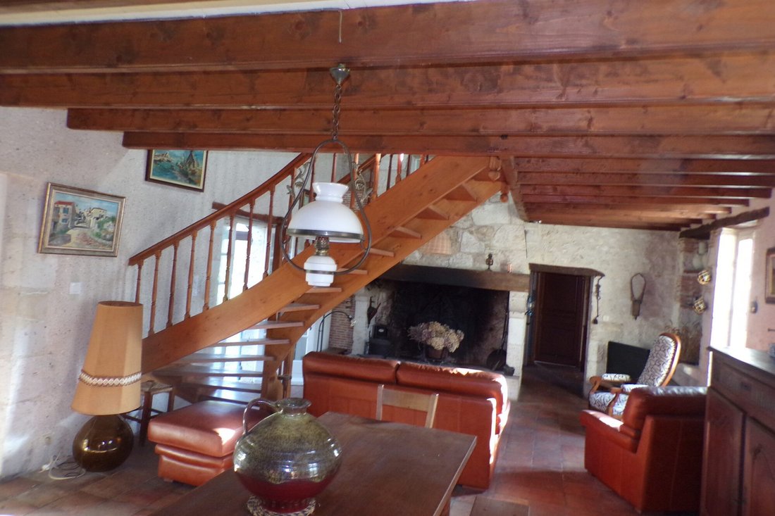 House in Saint-Martin-de-Beauville, Nouvelle-Aquitaine, France 3 - 17336366