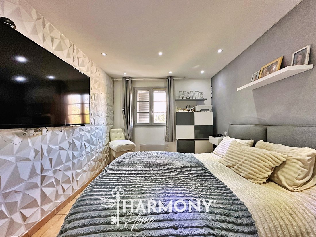 Apartment in Granettes-Jauberte-Sainte Anne, Aix-en-Provence, France 4 - 16894780