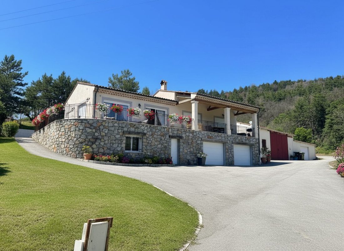 House in Peyroules, Provence-Alpes-Côte d'Azur, France 2 - 17329908