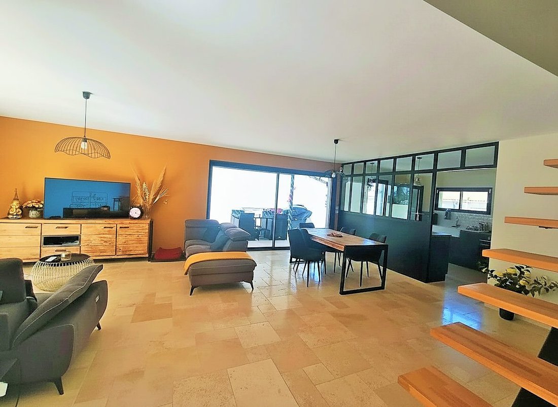 House in Balaruc-les-Bains, Occitania, France 1 - 18410763