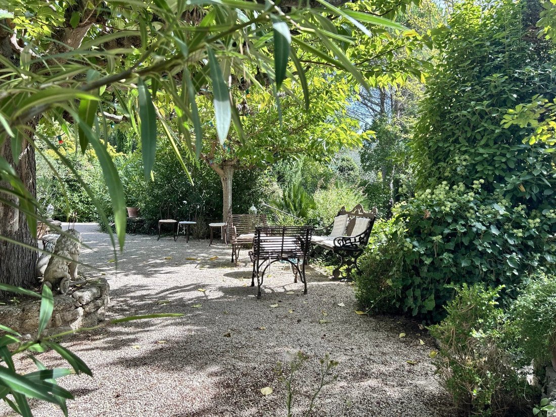 House in Vernègues, Provence-Alpes-Côte d'Azur, France 3 - 16894759