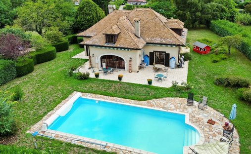 House in Nernier, Auvergne-Rhône-Alpes, France 1