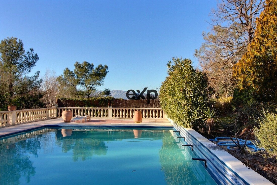 Villa in Pourcieux, Provence-Alpes-Côte d'Azur, France 4 - 17367752