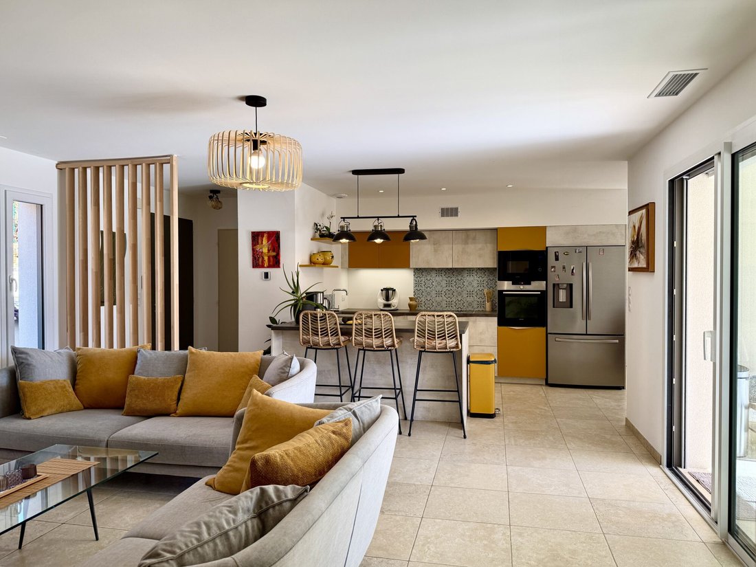 Villa en Pierrevert, Provenza-Alpes-Costa Azul, Francia 3 - 17413262