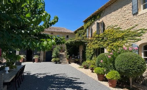 Casa de Campo en Ménerbes, Provenza-Alpes-Costa Azul, Francia 1