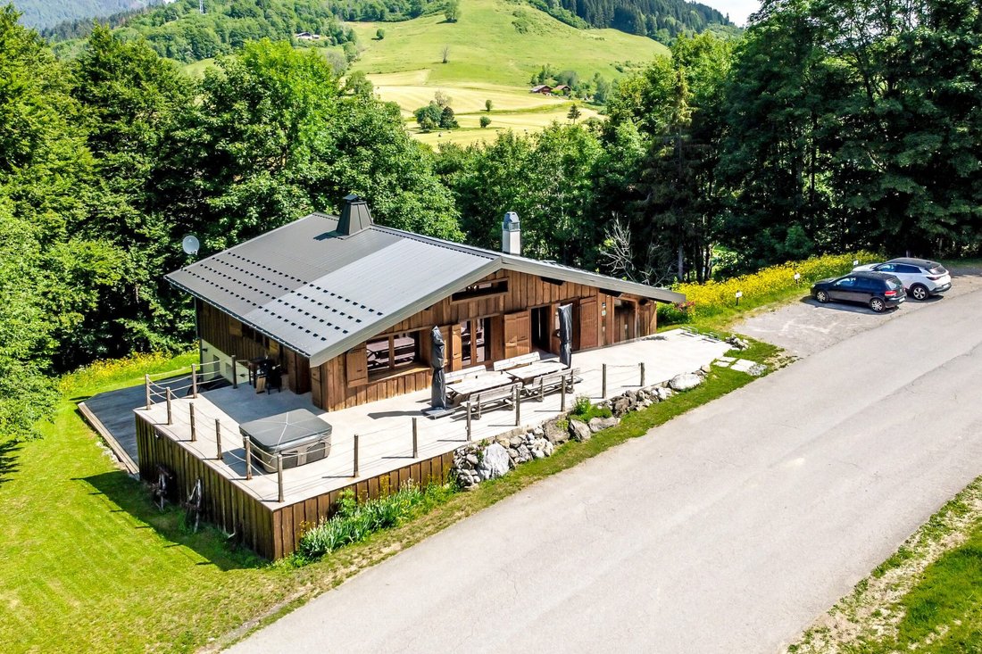 Chalet in Habère-Poche, Auvergne-Rhône-Alpes, France 1 - 18229363