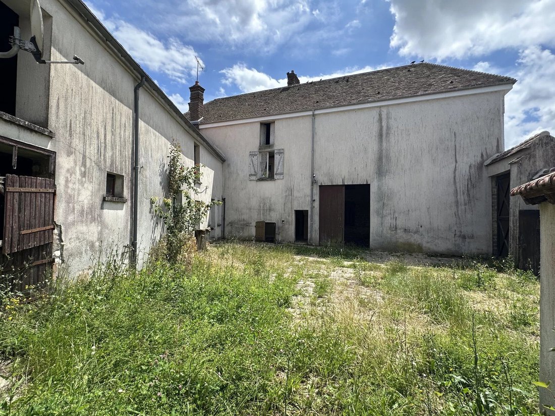 House in Fontainebleau, Ile-de-France, France 4 - 16888450