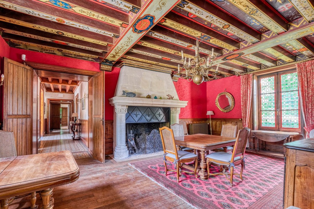 Chateau in Vivy, Pays de la Loire, France 5 - 18546213