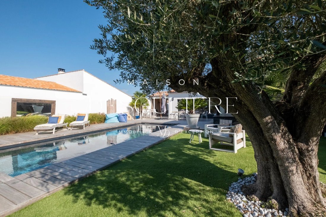 Villa in Rivedoux-Plage, Nouvelle-Aquitaine, France 4 - 18522933
