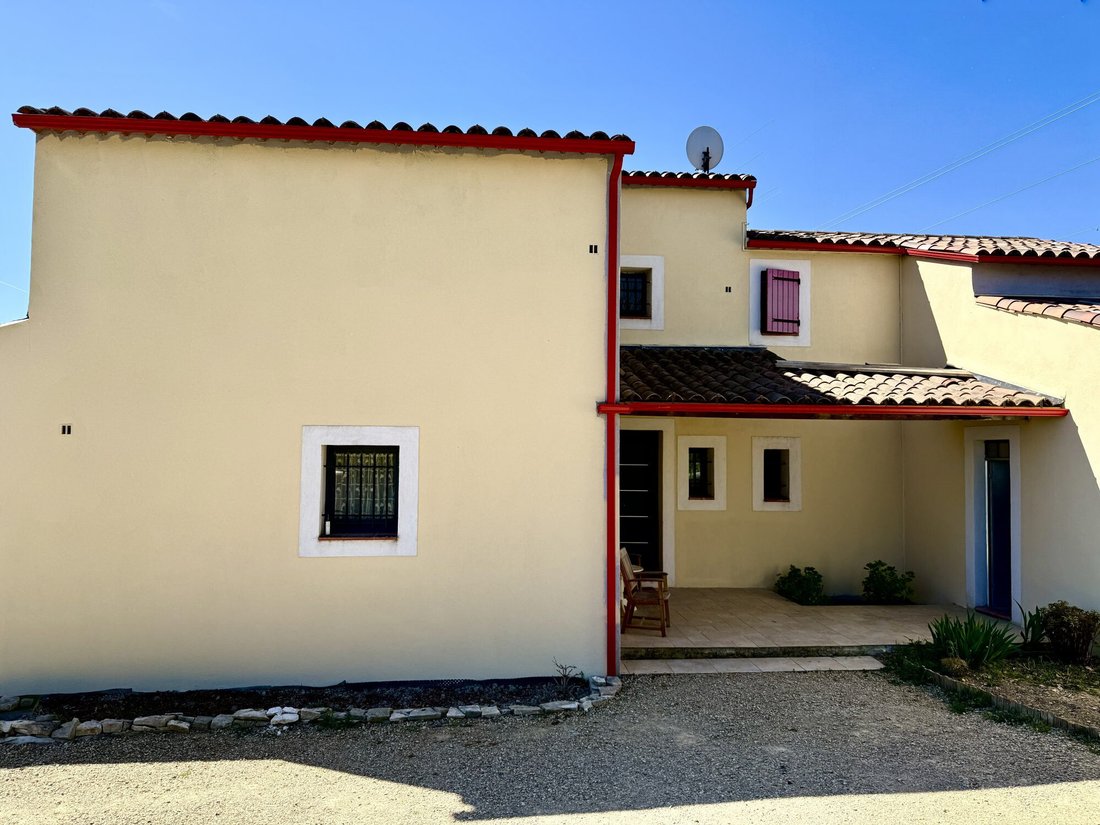 Villa in Pierrevert, Provence-Alpes-Côte d'Azur, France 5 - 17635186
