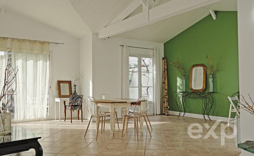 House in Loix, Nouvelle-Aquitaine, France 1