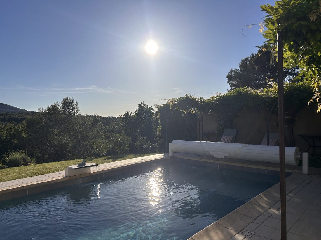 Villa in Mallemort, Provence-Alpes-Côte d'Azur, France 3 - 18139557