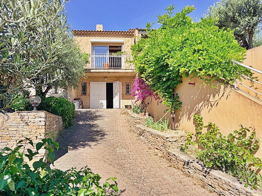 Villa in La Ciotat, Provence-Alpes-Côte d'Azur, France 1 - 17144072