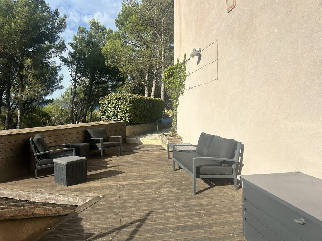 Villa in Mallemort, Provence-Alpes-Côte d'Azur, France 2 - 18496351