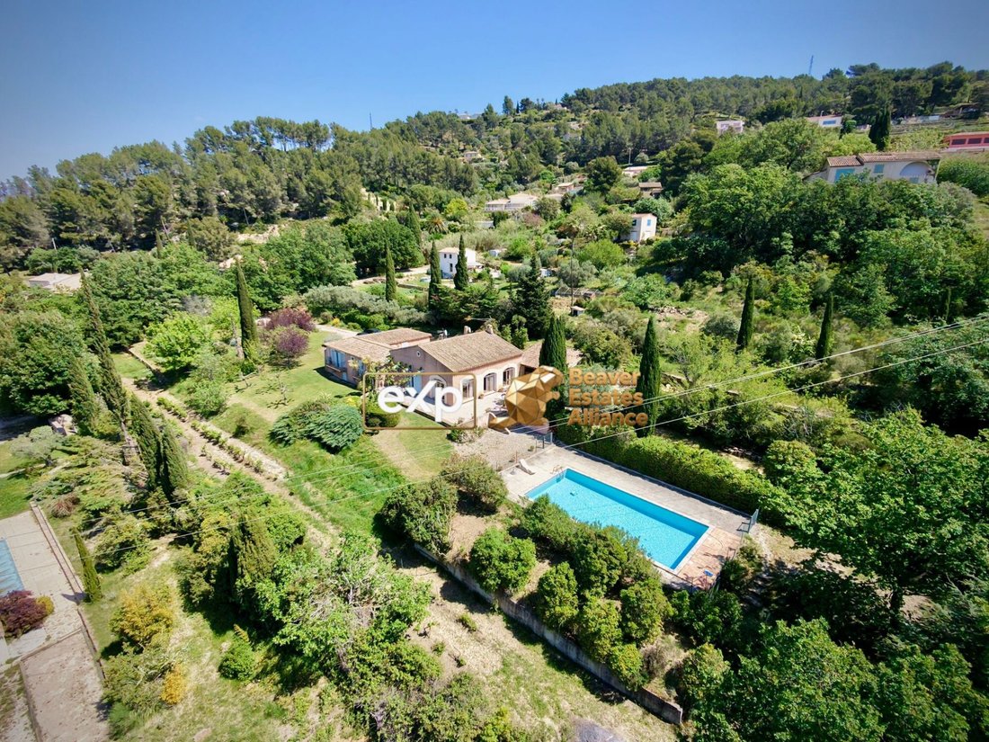 House in La Cadiere-d'Azur, Provence-Alpes-Côte d'Azur, France 4 - 18151460