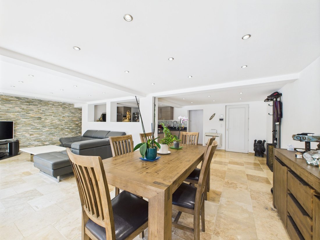 Villa in Grasse, Provence-Alpes-Côte d'Azur, France 1 - 18538993