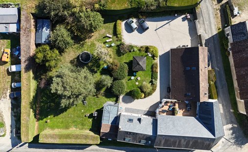House in Saint-Georges-sur-Cher, Centre-Val de Loire, France 1