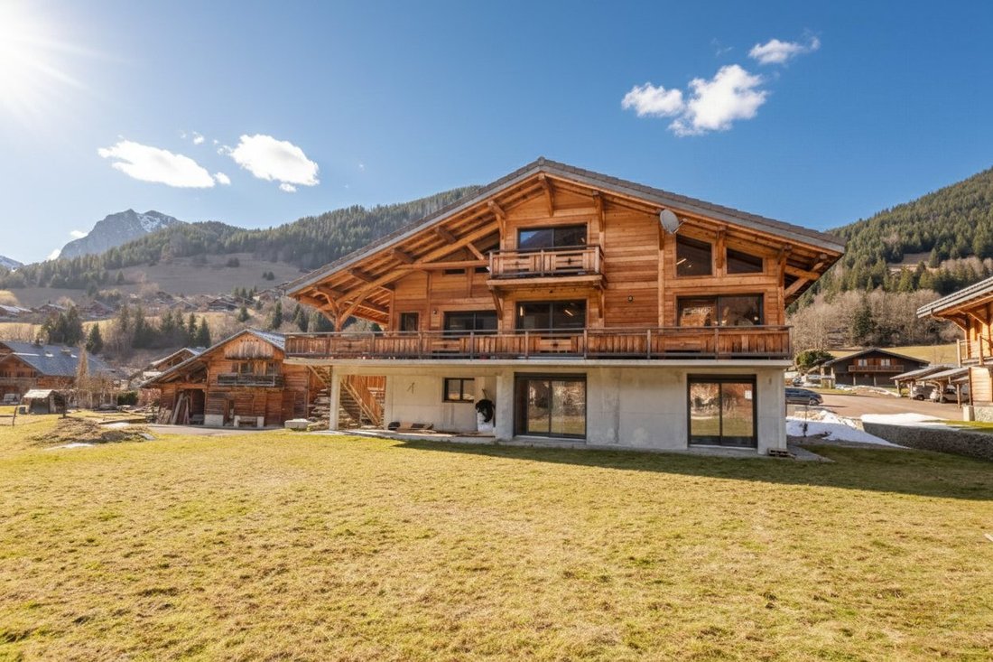 Chalet in La Chapelle-d'Abondance, Auvergne-Rhône-Alpes, France 4 - 16868097
