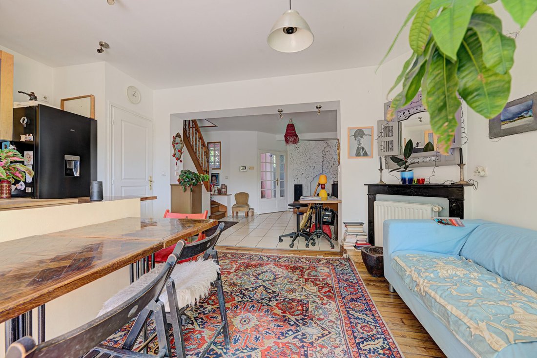 House in Fontenay-sous-Bois, Ile-de-France, France 5 - 18356550