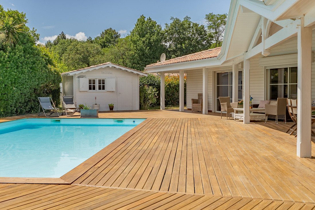 Villa in Salles, Nouvelle-Aquitaine, France 4 - 18247256