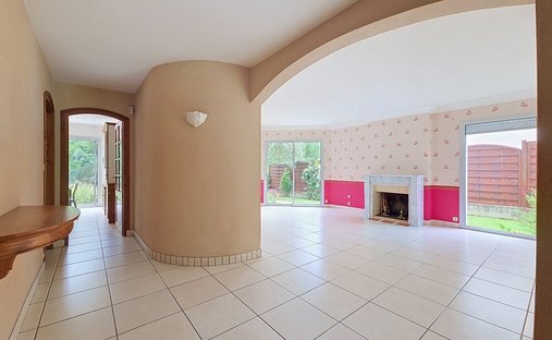 House in Bourg Nord, Orvault, France 1