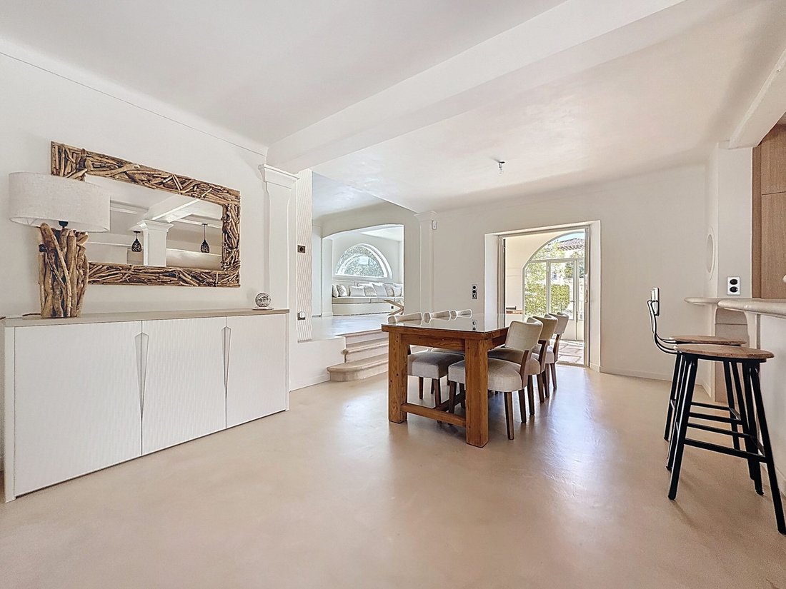 Villa in Ville-Les Saquedes-Le Bouillonnet, Sainte-Maxime, France 4 - 17868990