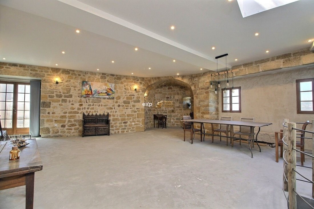 House in Alleins, Provence-Alpes-Côte d'Azur, France 3 - 18415983