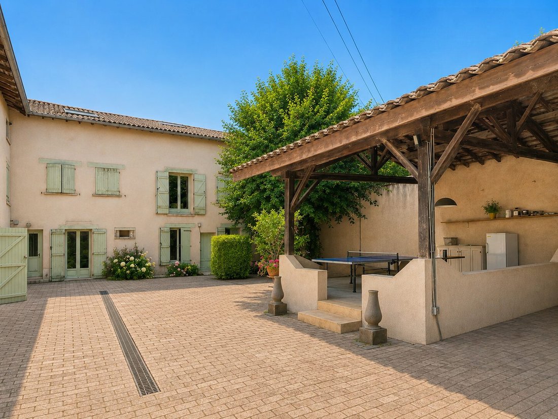 House in Villefranche-sur-Saone, Auvergne-Rhône-Alpes, France 3 - 18398192