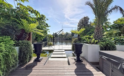 House in Nogent-Cassan, L'Isle-Adam, France 1