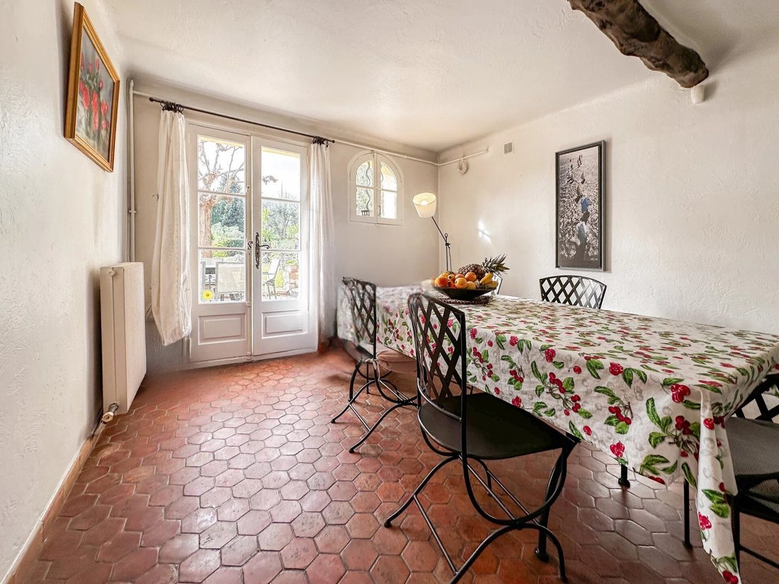 Country House in Grasse, Provence-Alpes-Côte d'Azur, France 4 - 16822906