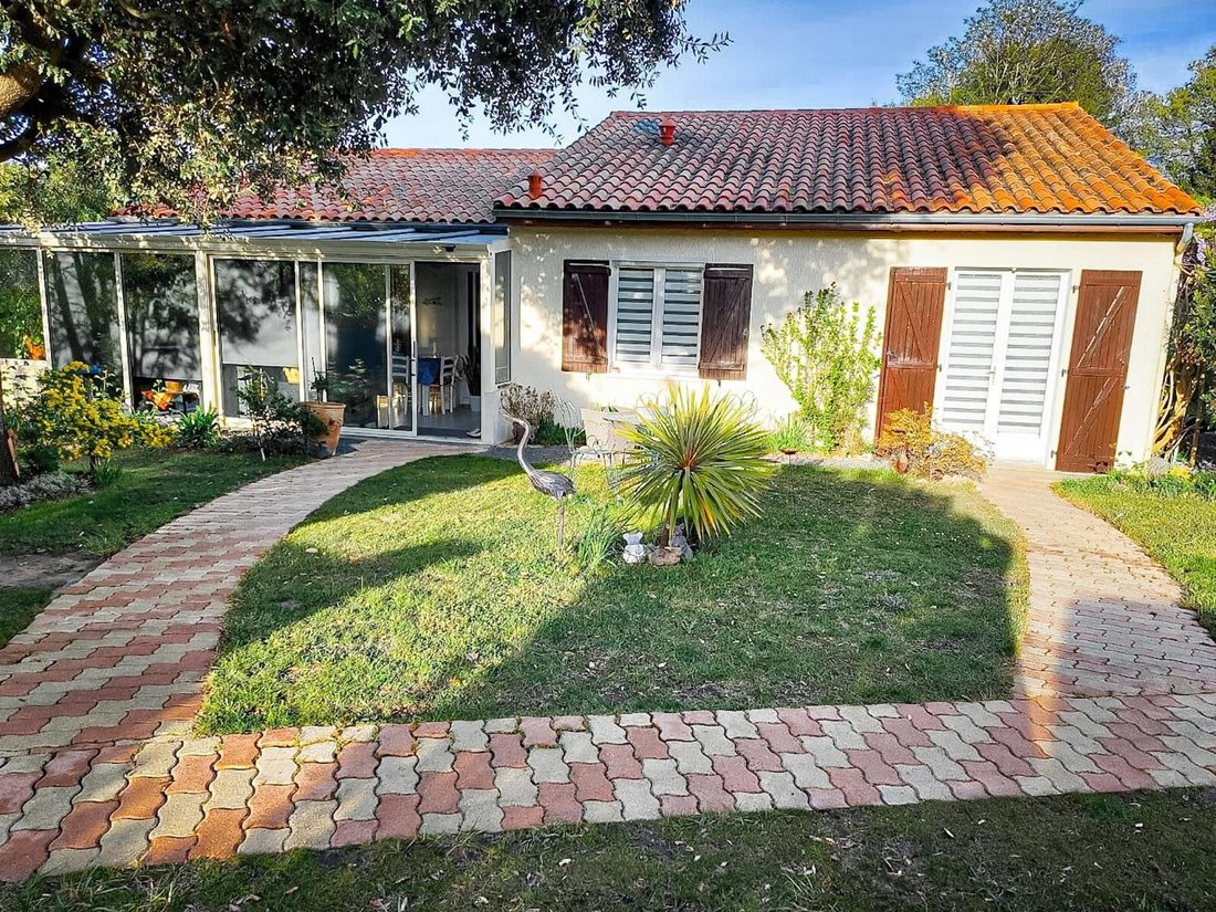 House in Meschers-sur-Gironde, Nouvelle-Aquitaine, France 1 - 18287935