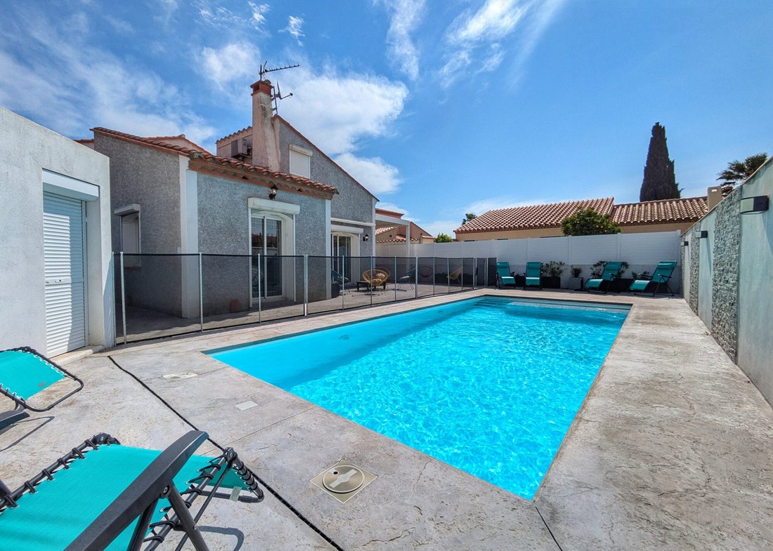 Villa in Nord, Saint-Laurent-de-la-Salanque, France 1 - 17660788