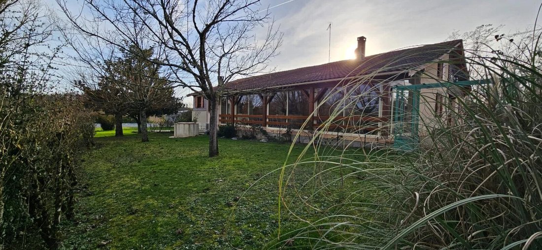 House in Saint-Pardoux-Isaac, Nouvelle-Aquitaine, France 2 - 16842977