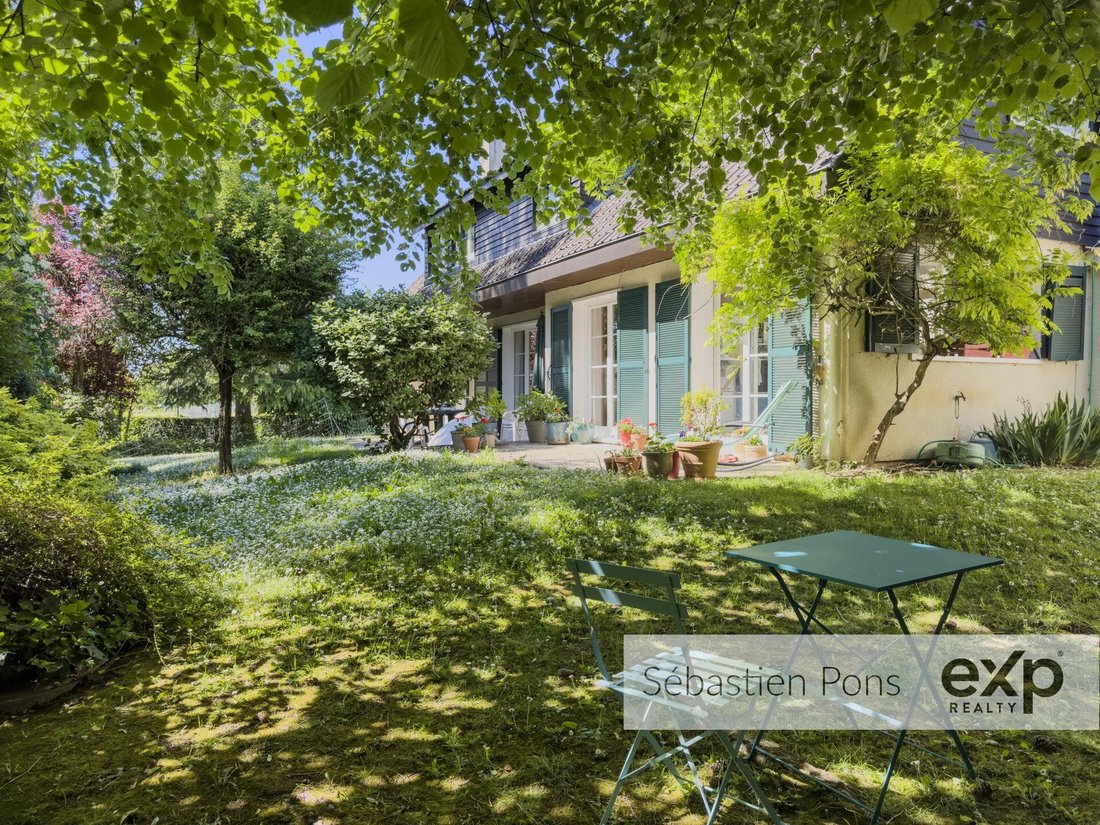 House in Chavenay, Ile-de-France, France 1 - 16822567