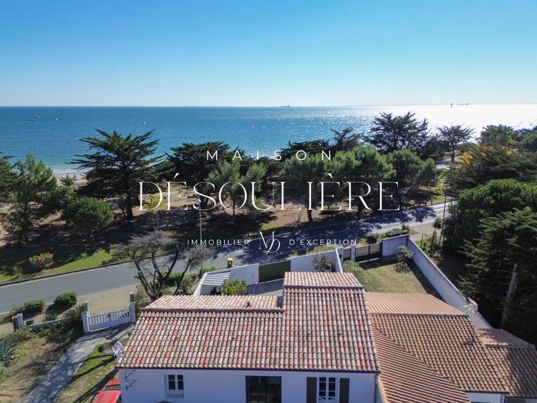 Villa in Rivedoux-Plage, Nouvelle-Aquitaine, France 1 - 16850480